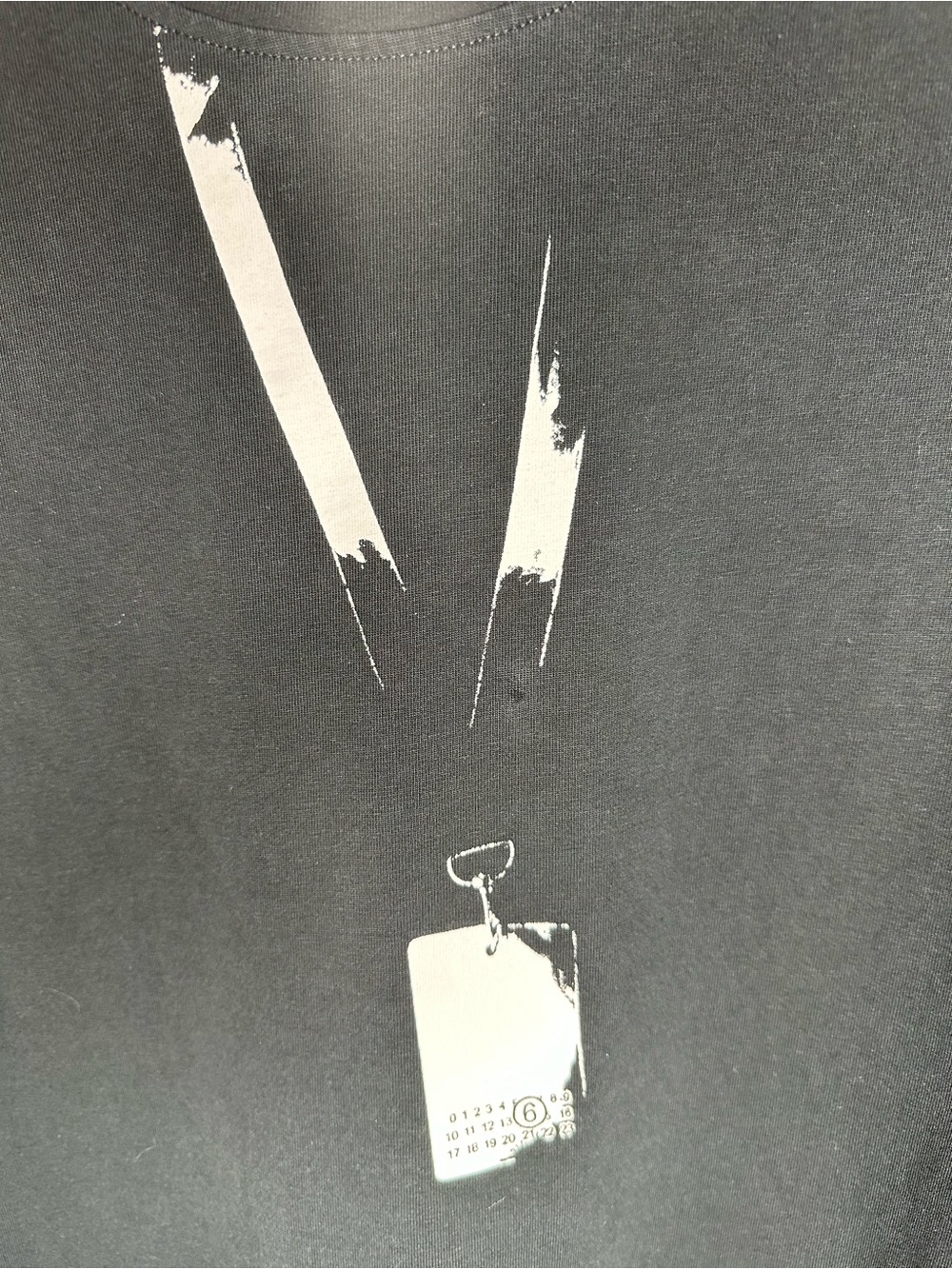 MM6 Maison Margiela Backstage Pass / Lanyard Graphic T-Shirt - Picture 8 of 10
